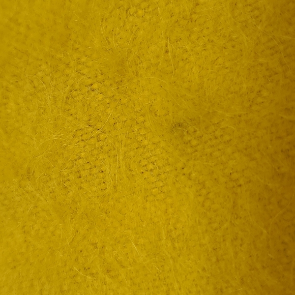 Alpaca Camargo Yellow Scarf - Picture 9 of 10